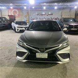 تۆیۆتا کامری
